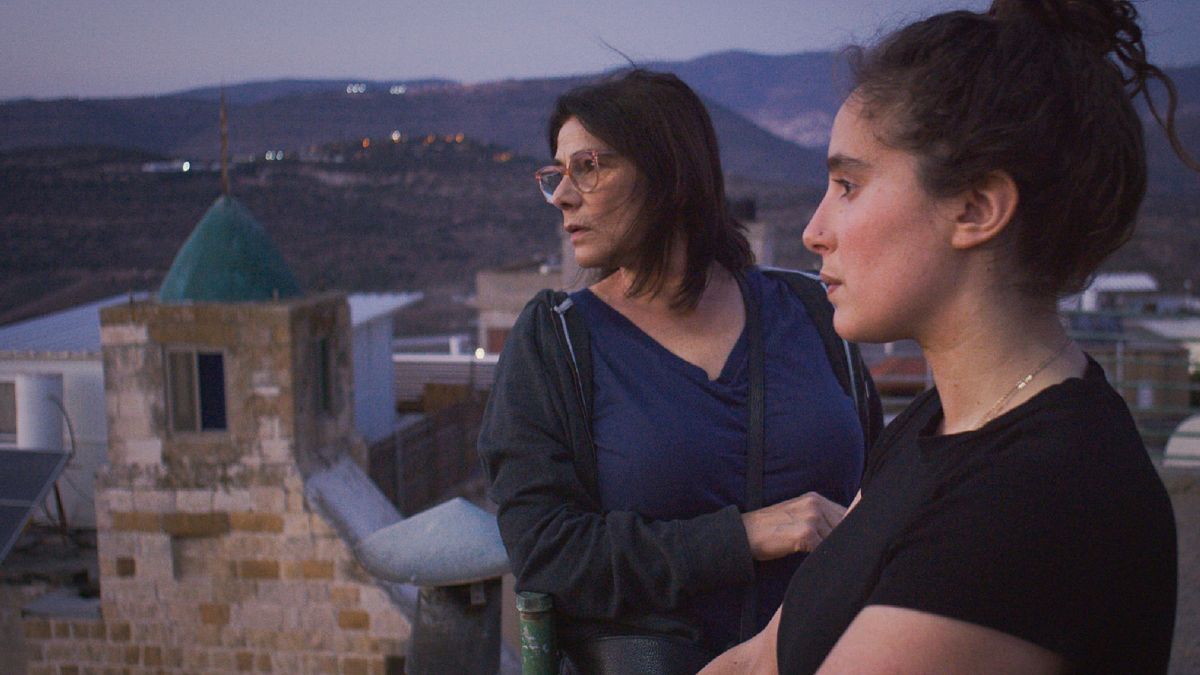 Чао Тиберия разказва историята на четири поколения палестински жени които