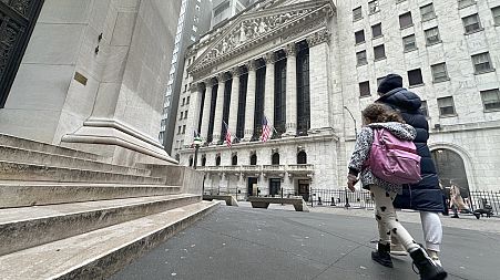 Signs of an inflation comeback have dimmed hopes of a near-future cut in US interest rates 