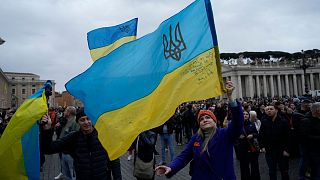 اهتزاز پرچم اوکراین در واتیکان