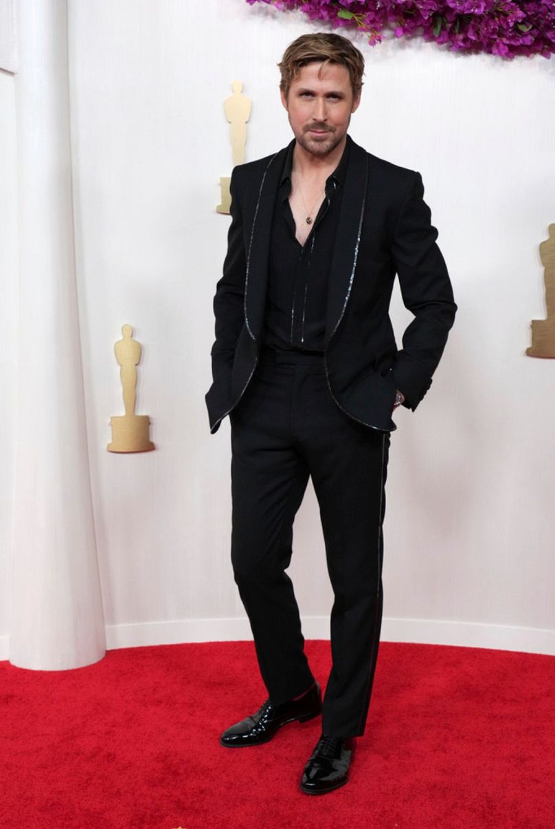 Ryan Gosling arrive à la cérémonie des Oscars le dimanche 10 mars 2024 au Dolby Theatre à Los Angeles.