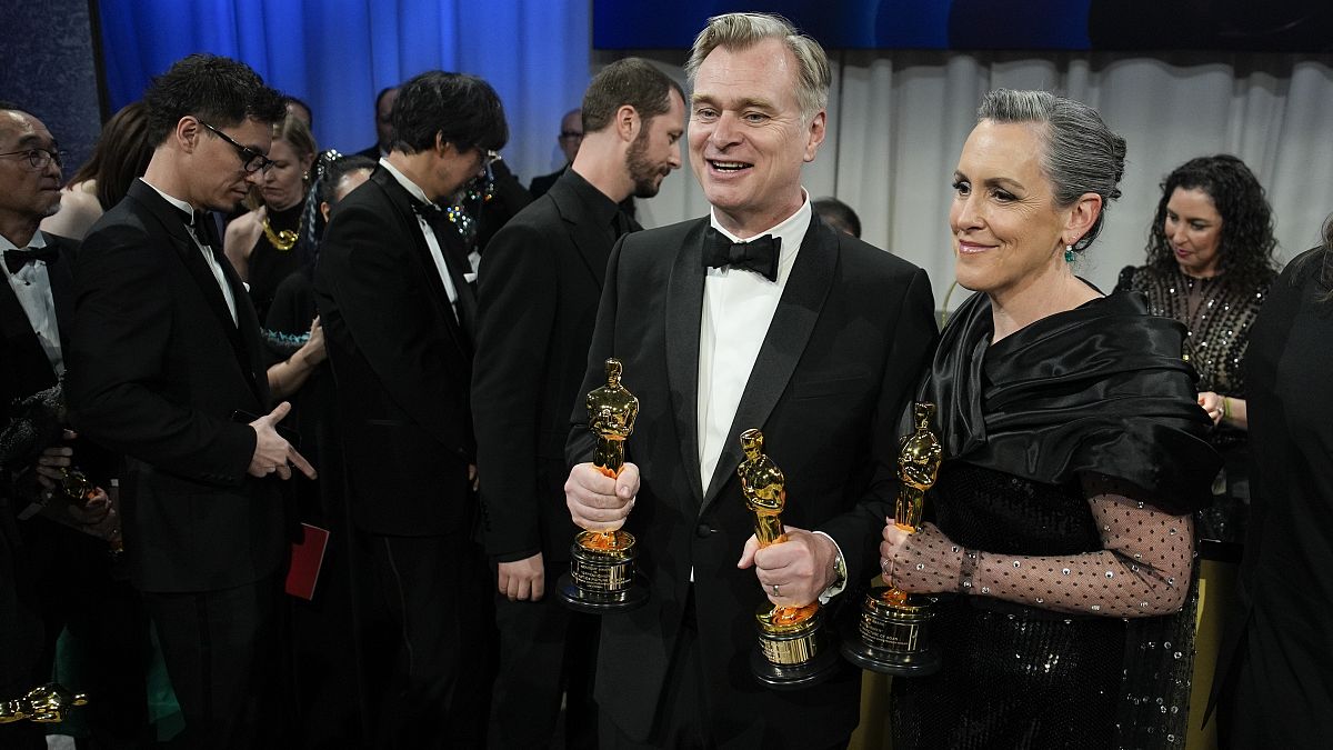 Knighthood for 'Oppenheimer' director Christopher Nolan as film finally opens in Japan thumbnail
