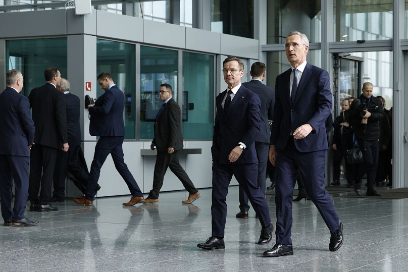 الأمين العام لحلف شمال الأطلسي ينس ستولتنبرغ ورئيس الوزراء السويدي أولف كريسترسون