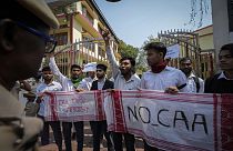 Öğrenciler, Hindistan'ın Guwahati kentinde Vatandaşlık Değişiklik Yasasını (CAA) protesto etti. 12 Mart 2024 