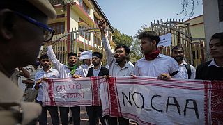 Öğrenciler, Hindistan'ın Guwahati kentinde Vatandaşlık Değişiklik Yasasını (CAA) protesto etti. 12 Mart 2024 