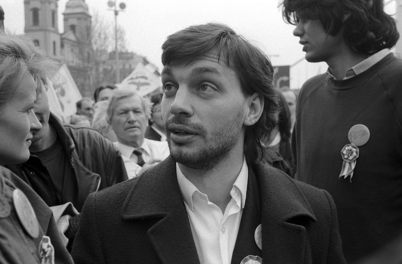 1990. március 15. - Orbán Viktor, a Fiatal Demokraták Szövetségének szónoka és Deutsch Tamás, a Fidesz Országos Választmányának tagja