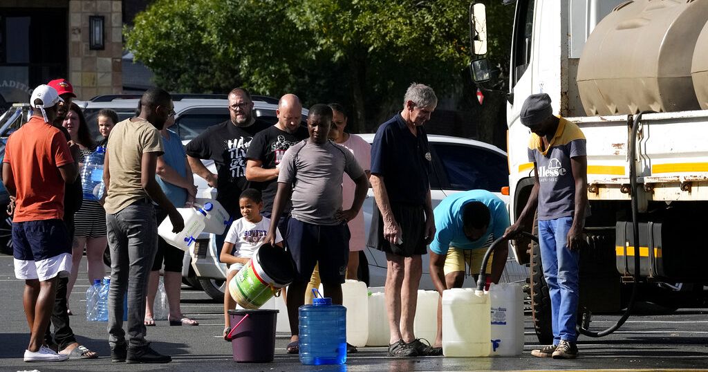 Johannesburg’s dry taps partly blamed on heatwave Johannesburg’s dry taps partly blamed on heatwave