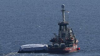 İspanyol 'Open Arms' yardım kuruluşuna ait gemi, Kıbrıs'ın Larnaka limanından demir alırken gemide un, pirinç ve protein içeren malzemeler bulunuyor. Gemi Gazze'ye gidecek