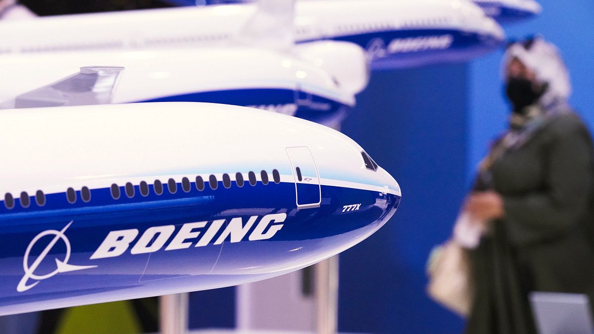 Джон Барнет бивш служител на производителя на самолети Boeing почина