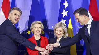 فون دير لاين ورئيس مجلس وزراء البوسنة بوريانا كريستو