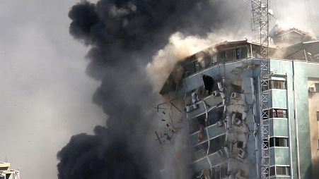 قصف إسرائيلي استهدف مبنى في قطاع غزة في العام 2021