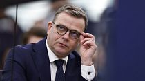 Le Premier ministre finlandais Petteri Orpo a été sévèrement critiqué par les eurodéputés de gauche