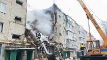 قصف روسي استهدف مبنى سكنيا في أوكرانيا 