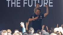 Elon Musk visita la megafábrica de Tesla a las afueras de Berlín