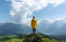 Caminar por los numerosos senderos de Suiza es una de las mejores actividades gratuitas que se ofrecen 