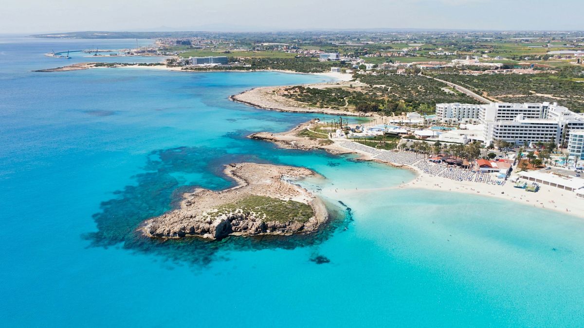 Гърция, Кипър, Обединеното кралство: Седем от топ 10 на най-добрите устойчиви плажове в света са в Европа