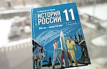 Egy, a Kreml propagandájára fazonírozott orosz történelem tankönyv 11-edikes tanulóknak