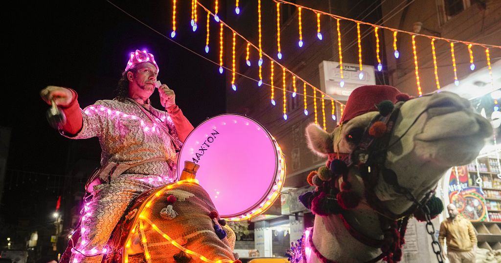 Egyptians mark Ramadan amidst soaring prices Egyptians mark Ramadan amidst soaring prices