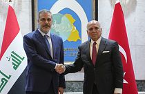 Οι υπουργοί Εξωτερικών Ιράκ και Τουρκίας κατά τη συνάντησή τους στη Βαγδάτη