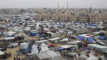 مخيم للنازحين الفلسطينيين في رفح