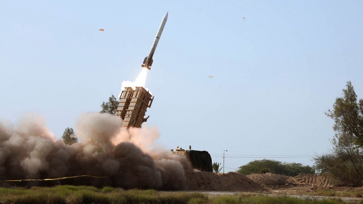 Съюзниците от Г-7 предупреждават Иран да не предоставя на Русия балистични ракети за използване в Украйна