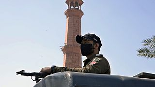 Pakistan'da Ramazan ayının ilk cuma namazında da güvenlik önlemleri alınmıştı