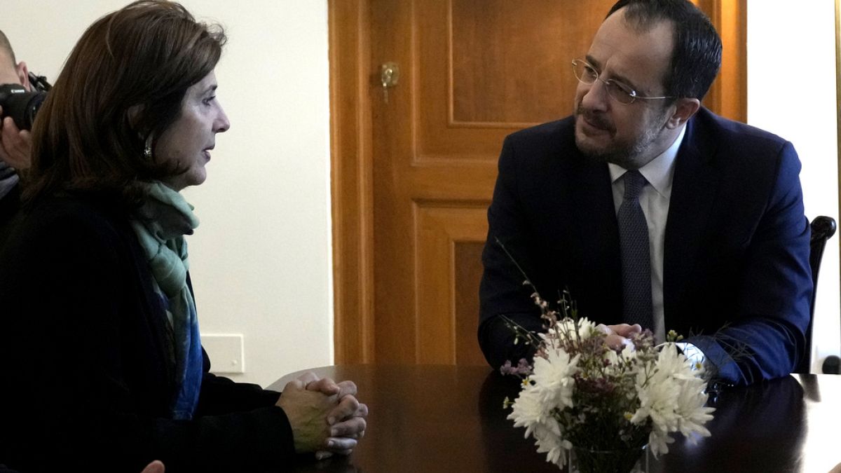 Ο Νίκος Χριστοδουλίδης συναντά την απεσταλμένη του Γενικού Γραμματέα των Ηνωμένων Εθνών, Μαρία Άνχελα Ολγκίν Κουεγιάρ