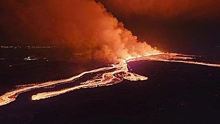 İzlanda'da son üç ayda dördüncü yanardağ patlaması