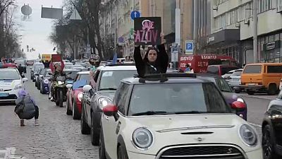 La manifestazione a Kiev per la liberazione dei prigionieri di guerra