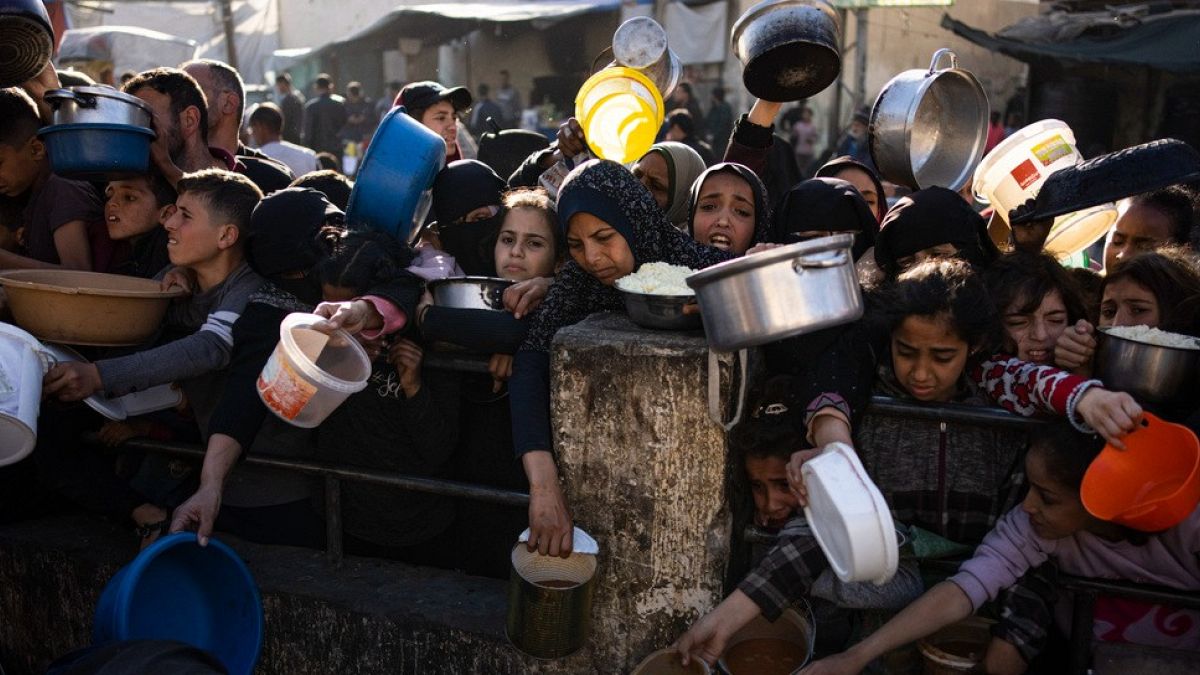 „Звън за смърт“: Глад надвисва в Северна Газа