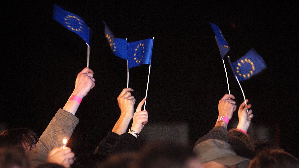 Докато европейските гласоподаватели се подготвят за изборите през юни малко