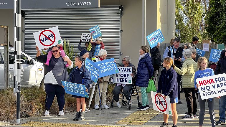 People protest outside an Auckland school near where a vape shop was set to open, Aug 1, 2023. People protest outside an Auckland school near where a vape shop was set to open, Aug 1, 2023.