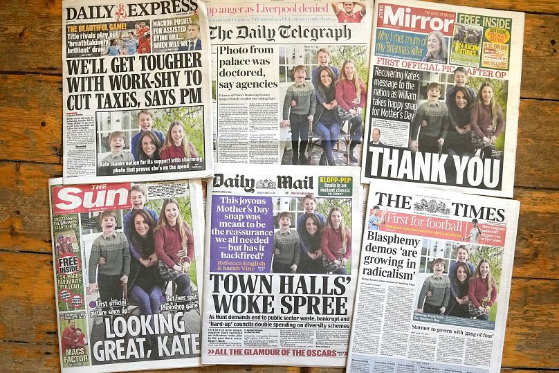 Eine Montage britischer Zeitungen mit dem Bild von Kate, Prinzessin von Wales, und ihren Kindern wird am Montag, 11. März 2024, in London ausgelegt.