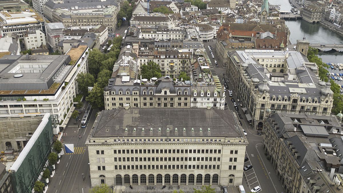 Why Switzerland's central bank made a surprise cut to its key interest rate thumbnail