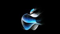 Минюст США в третий раз за 14 лет подает иск против Apple