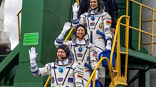 В состав экипажа входят космонавт Роскосмоса Олег Новицкий, представительница Беларуси Марина Василевская и астронавт NASA Трейси Дайсон.
