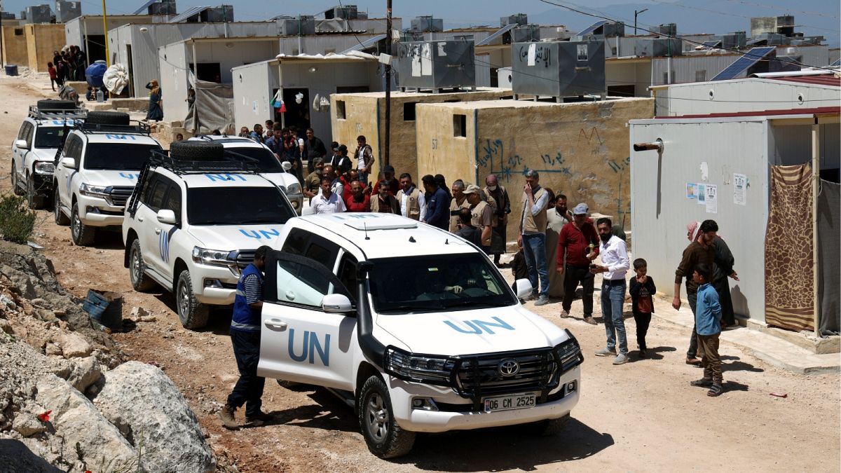 قافلة تابعة للأمم المتحدة تصل إلى مخيم في محافظة إدلب، سوريا، الأربعاء، 3 مايو 2023.