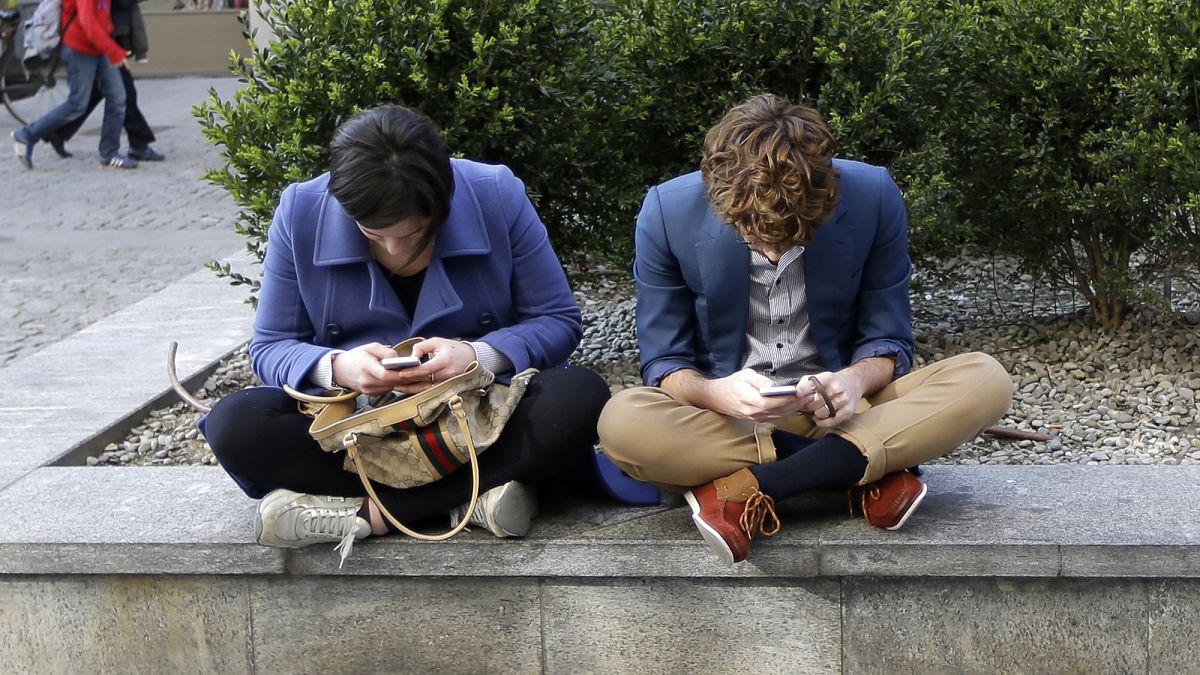 Do smartphones threaten our physical health? Here's what we know about their impact thumbnail