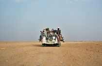 مهاجرون من نيجيريا في الصحراء الليبية