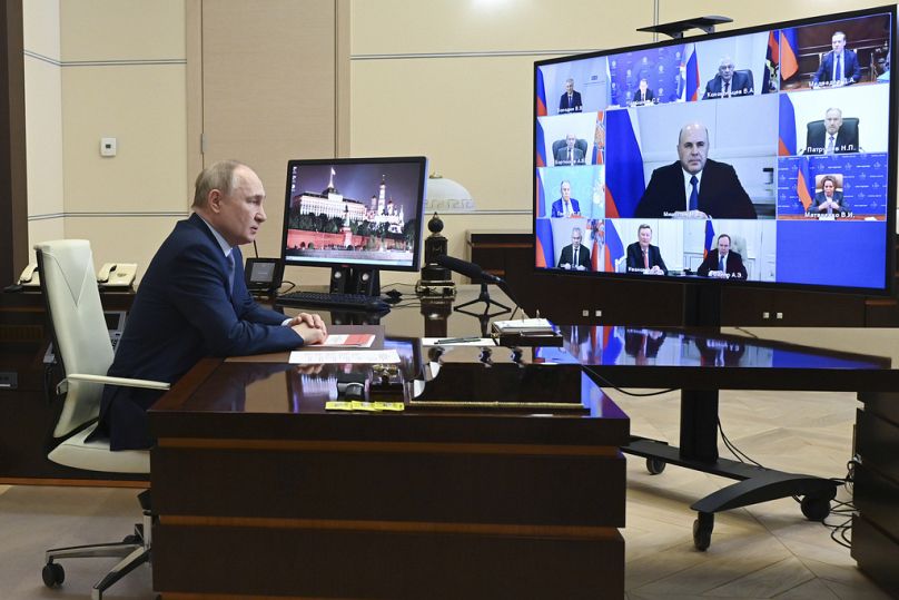 Putyin távkonferenciája az elnöki biztonsági tanáccsal a terrortámadás után - 2024 március 22.
