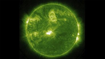 Esta imagem fornecida pela NASA mostra o Sol visto do satélite Solar Dynamics Observatory (SDO) no sábado, 23 de março de 2024.