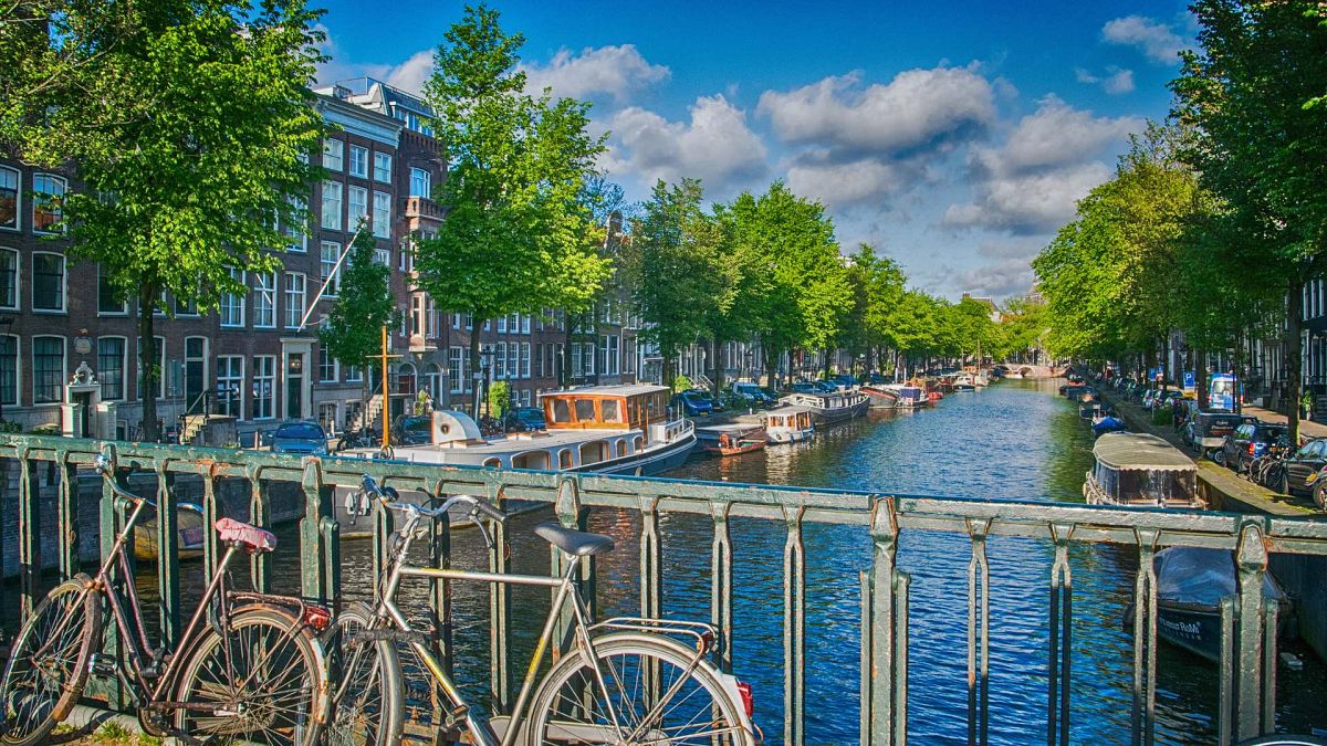 De Nederlandse economie ziet in 2023 een opleving als het beschikbare inkomen stijgt