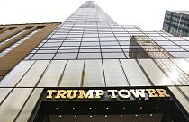 Donald Trump'ın New York'taki mal varlığının simgesi haline gelen Trump Tower