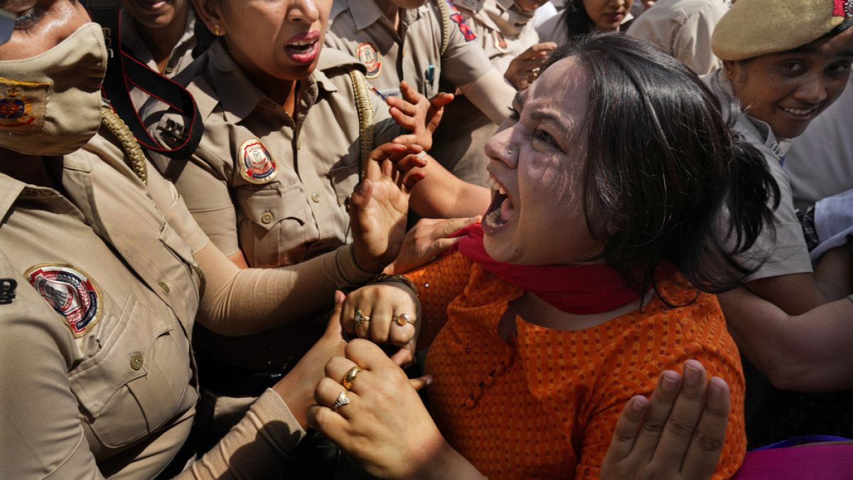 Proteste gegen die Verhaftung des Parteivorsitzenden Arvind Kejriwal in Neu-Delhi am 26. März.