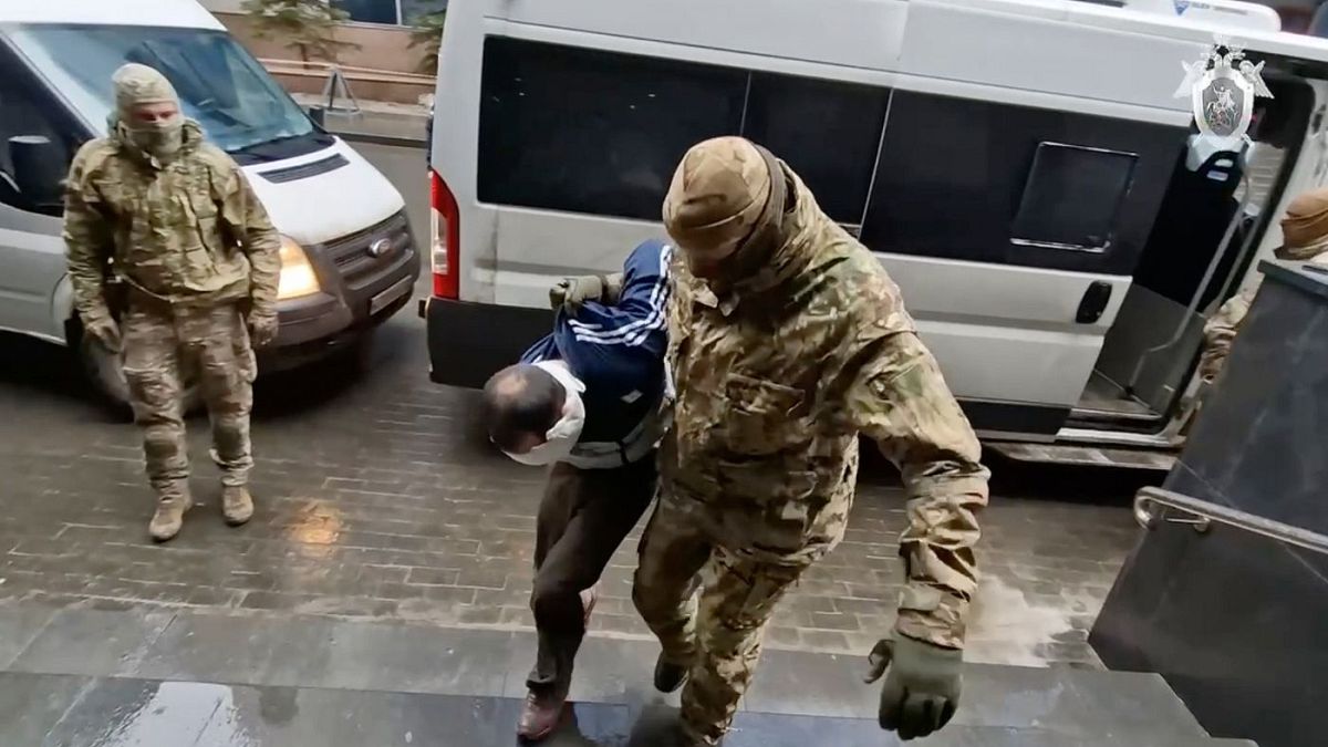 بازداشت مظنونان حمله به سالن کنسرت کروکوس در مسکو