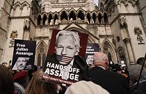 WikiLeaks'in kurucusu Julian Assange'ın iade duruşması 