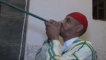 النفار (المسحراتي) المغربي نوفل بوخريص في مدينة الرباط، آذار / مارس 2024