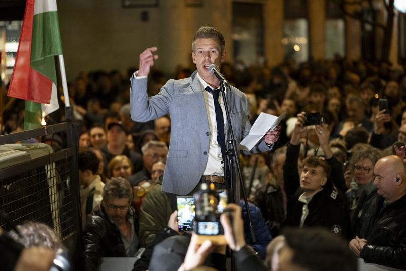 Peter Magyar durante un discurso en la plaza Kossut Lajos el martes, en Budapest, Hungría, el 26 de marzo de 2024.
