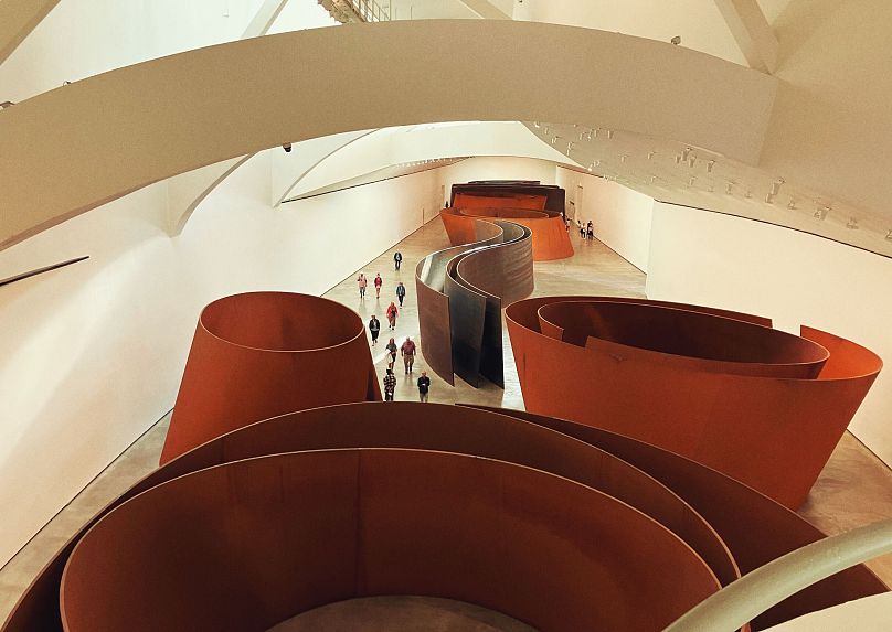"The Matter of Time" de Richard Serra, 1994-2005, no Museu Guggenheim em Bilbau, Espanha.
