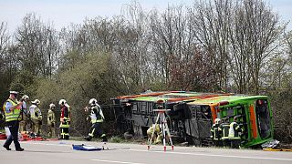 خروج اتوبوس از بزرگراهی در شرق آلمان دست کم ۵ کشته برجای گذاشت