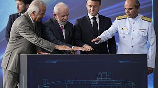 Luiz Inácio Lula da Silva brazil, és Emmanuel Macron francia elnök a tengeralattjáró avatásán 2024.03.27-én.  